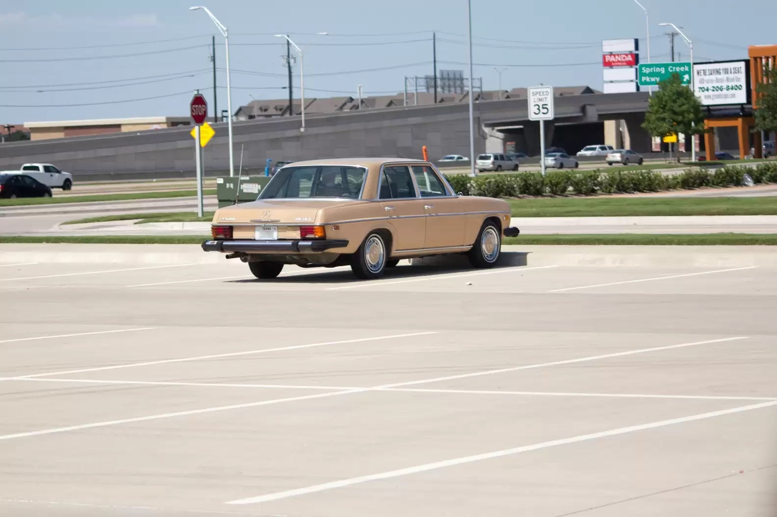 ركن السيارة بشكل آمن