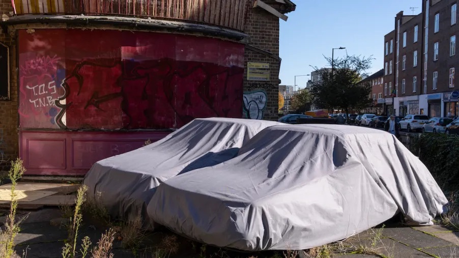 ركن السيارة في الشتاء