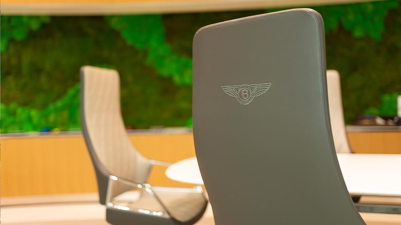 زيارة مصنع بنتلي