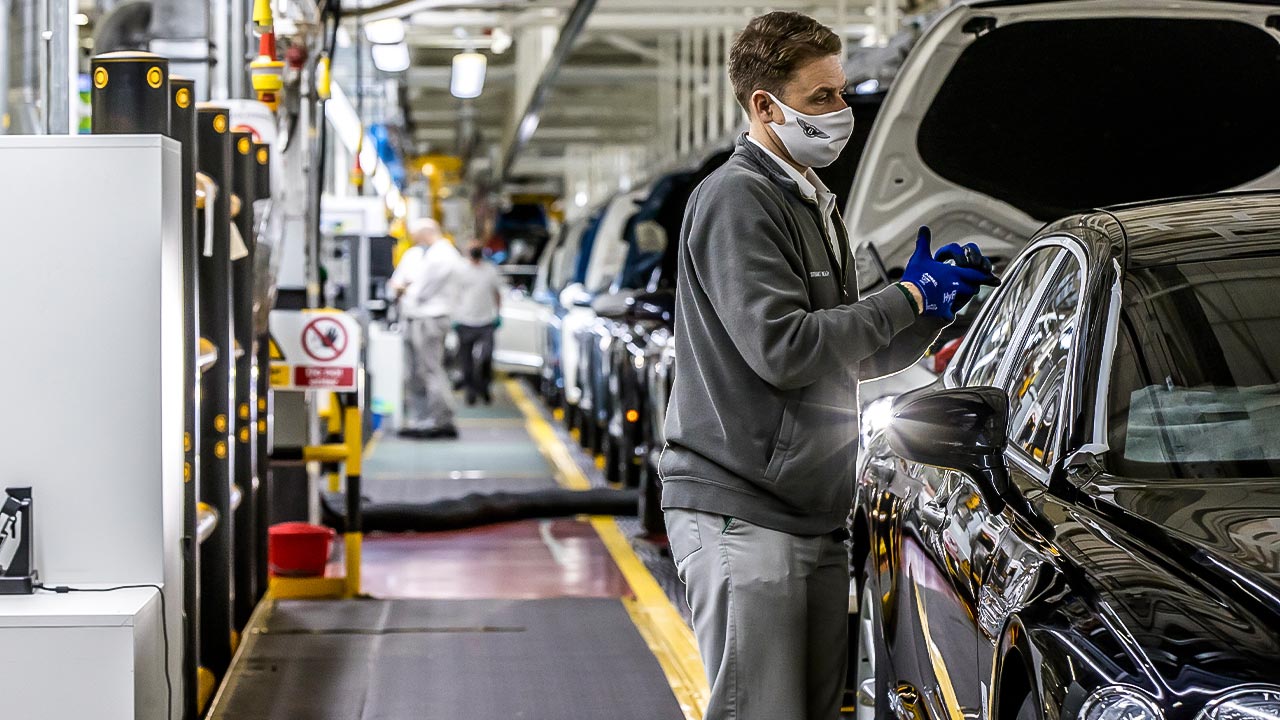 زيارة مصنع بنتلي