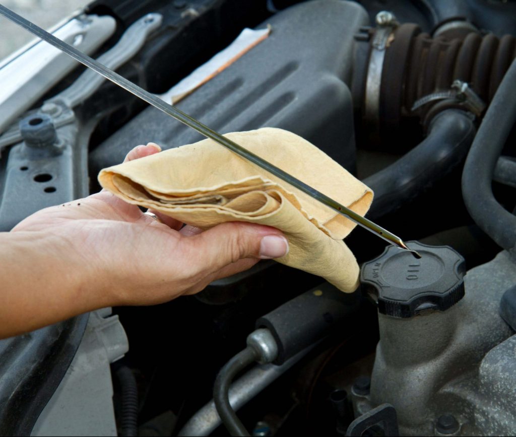 زيت السيارة