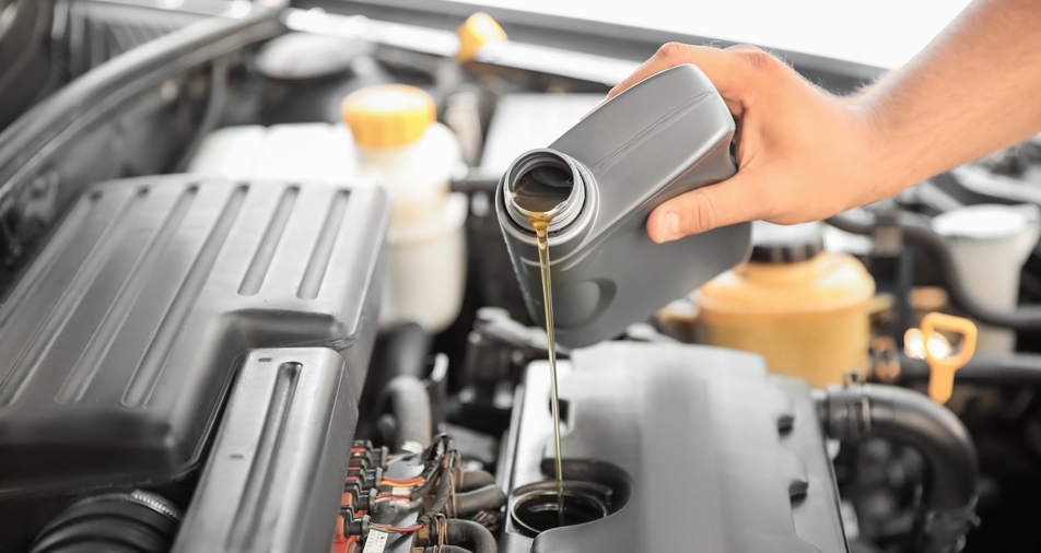 زيت السيارة