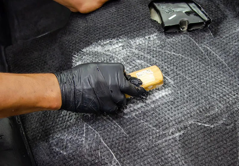 رائحة مقصورة السيارة الجديدة