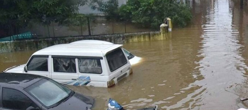 سيارات غارقة