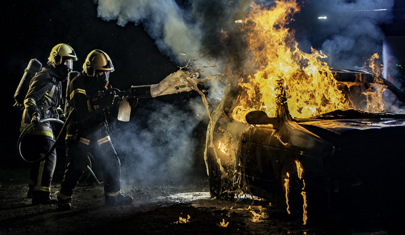 احتراق سيارة كهربائية