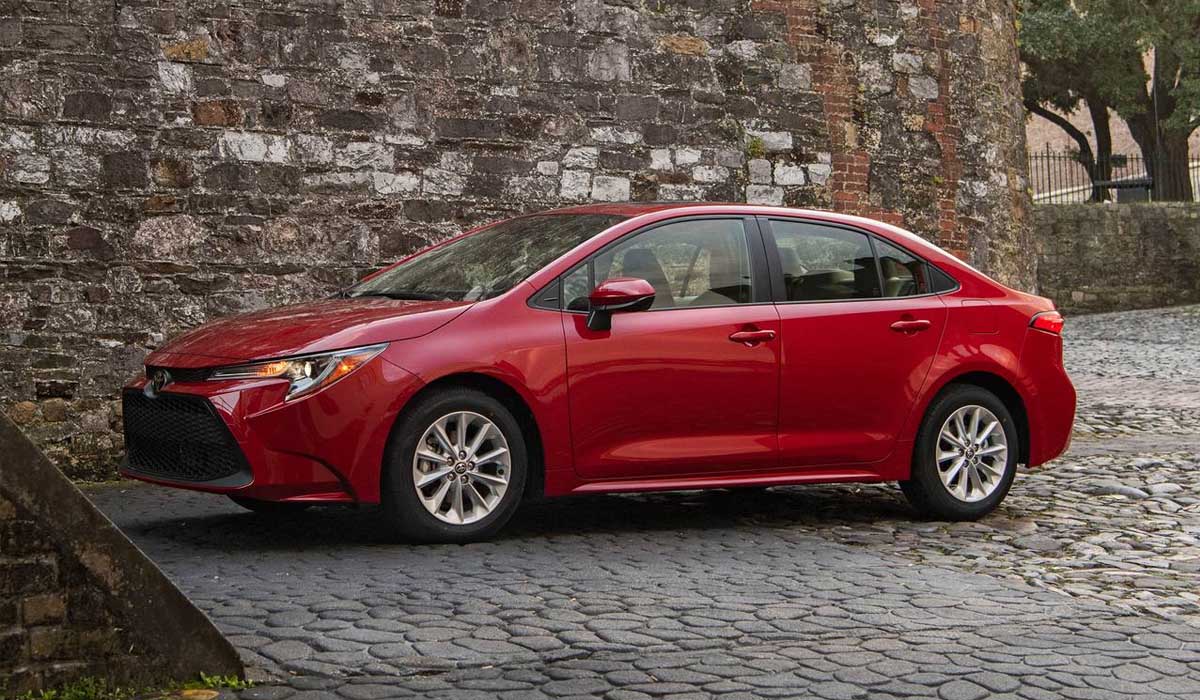 2023 تويوتا كورولا صالون 4 أبواب