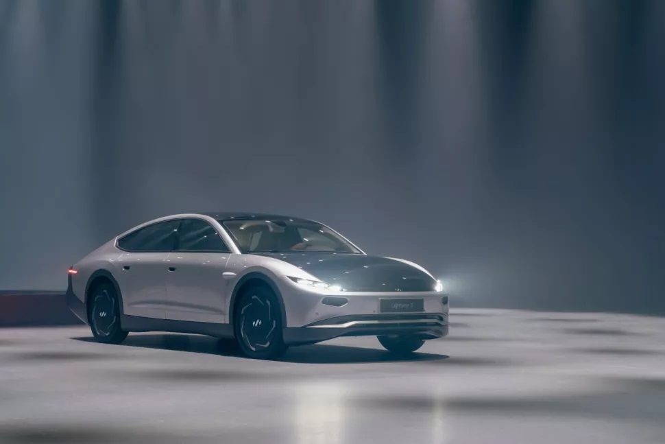 سيارة Lightyear 0