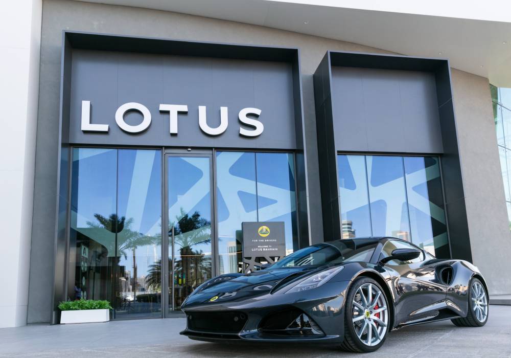 سيارة لوتس إميرا تُعرض لأول مرة في الشرق الأوسط صورة 2