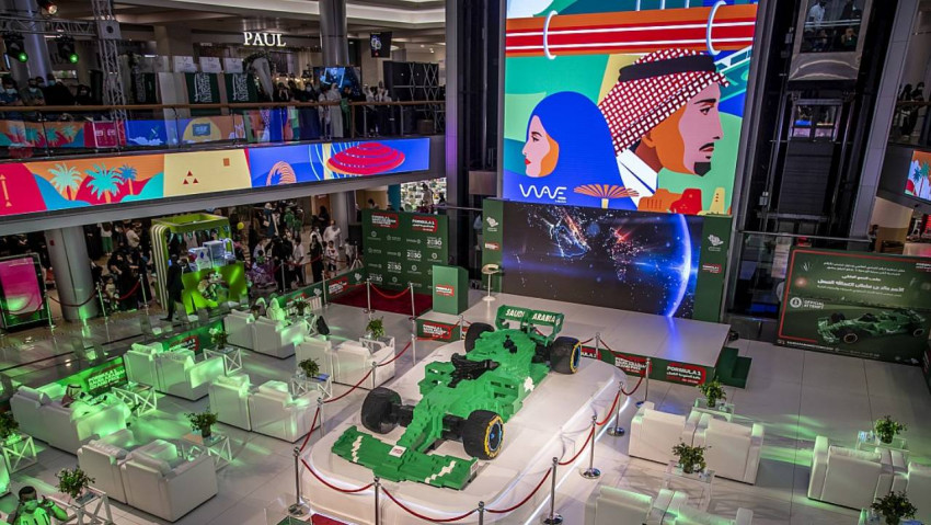 أكبر سيارة فورمولا من مكعبات ليجو في العالم