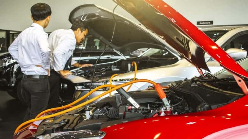 بطارية السيارة