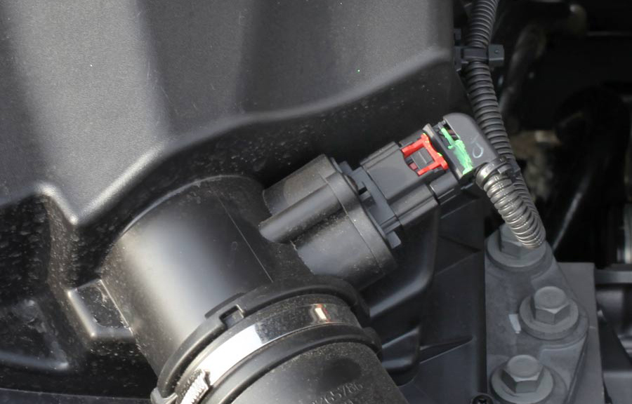 تنظيف مستشعر تدفق الهواء