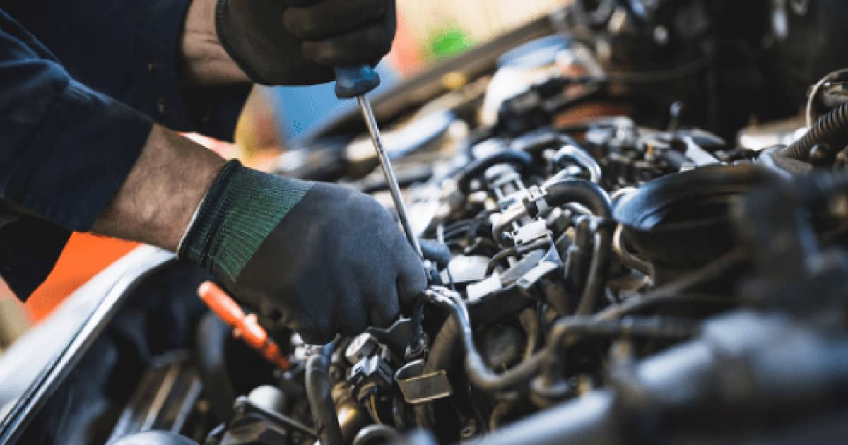 صيانة السيارات