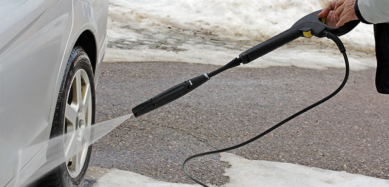 غسيل السيارة