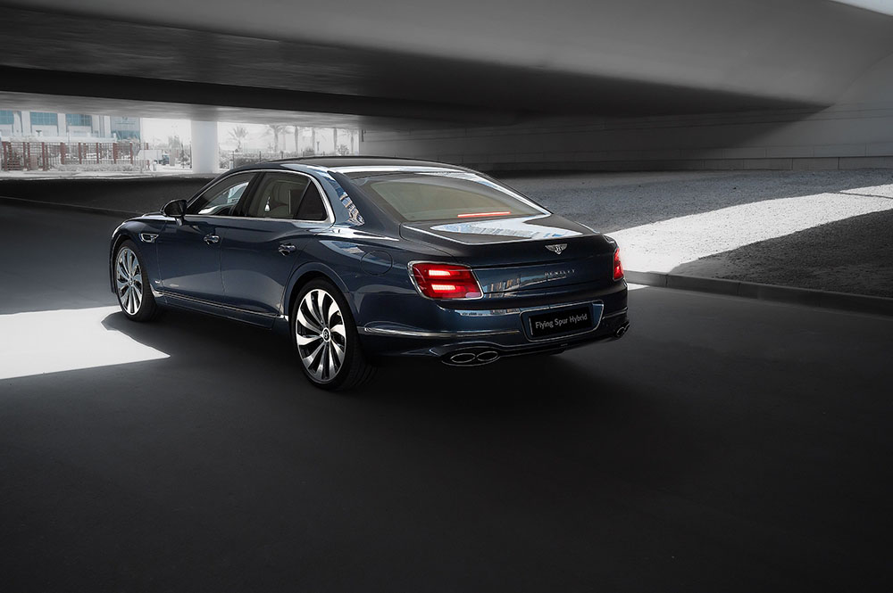 بنتلي Flying Spur Hybrid الهجينة