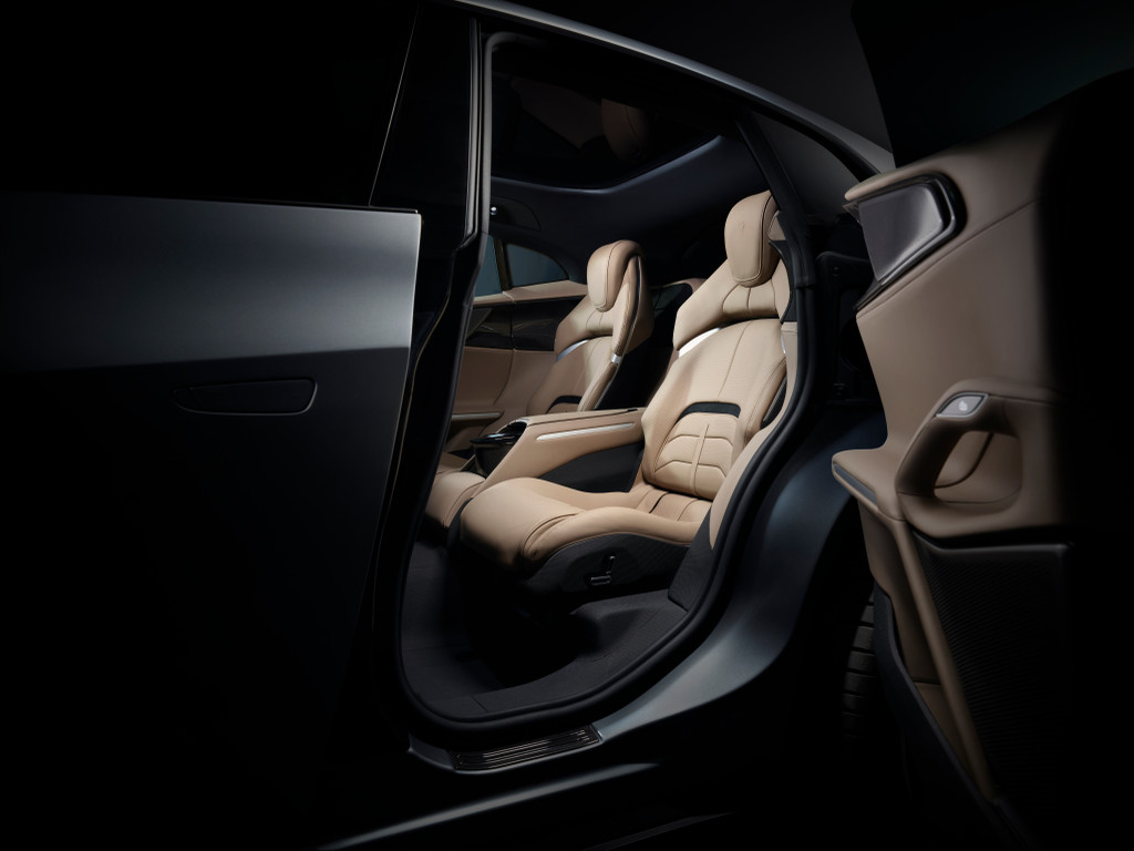 بوروسانجوي من فيراري