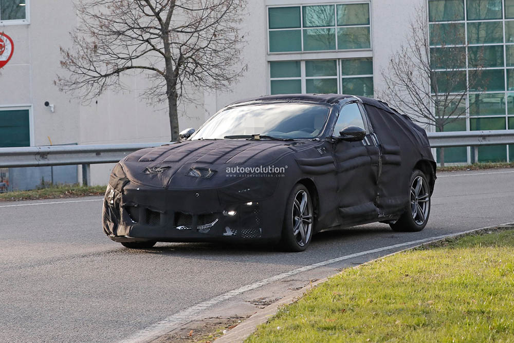 فيراري Purosangue