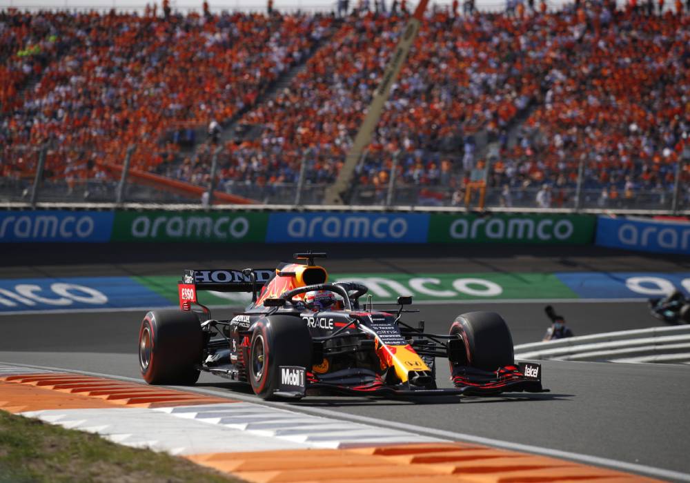 فيرستابن يفوز في سباق الجائزة الكبرى الهولندي مع هوندا صورة 3