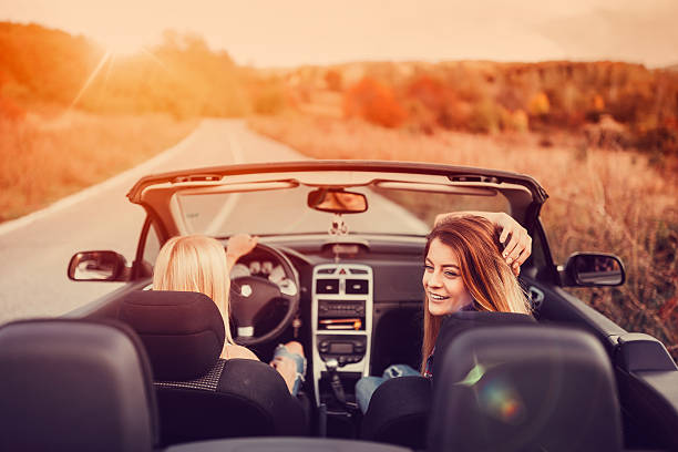 قيادة السيارة المكشوفة