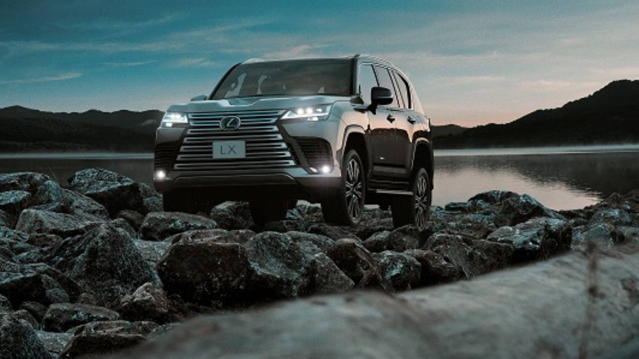 لكزس LX