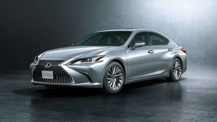 لكزس ES