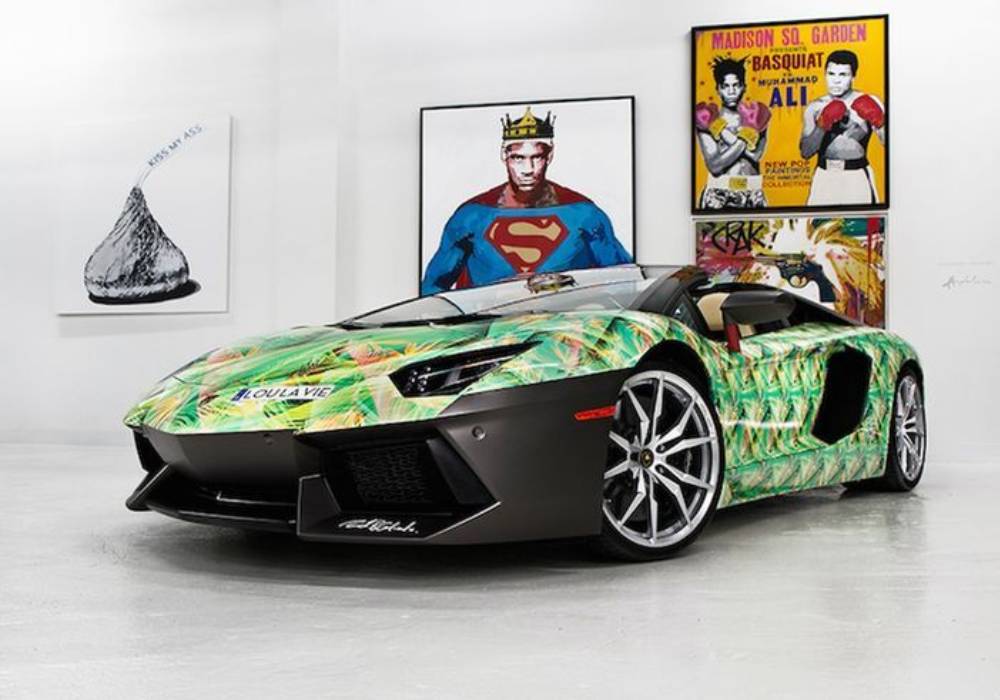 ليبرون جيمس ولامبورجيني افنتادور رودستر