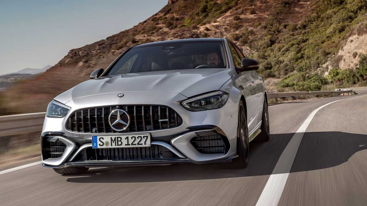 مرسيدس C63 SE Performance