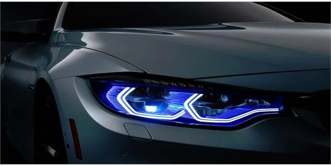 مصابيح السيارة