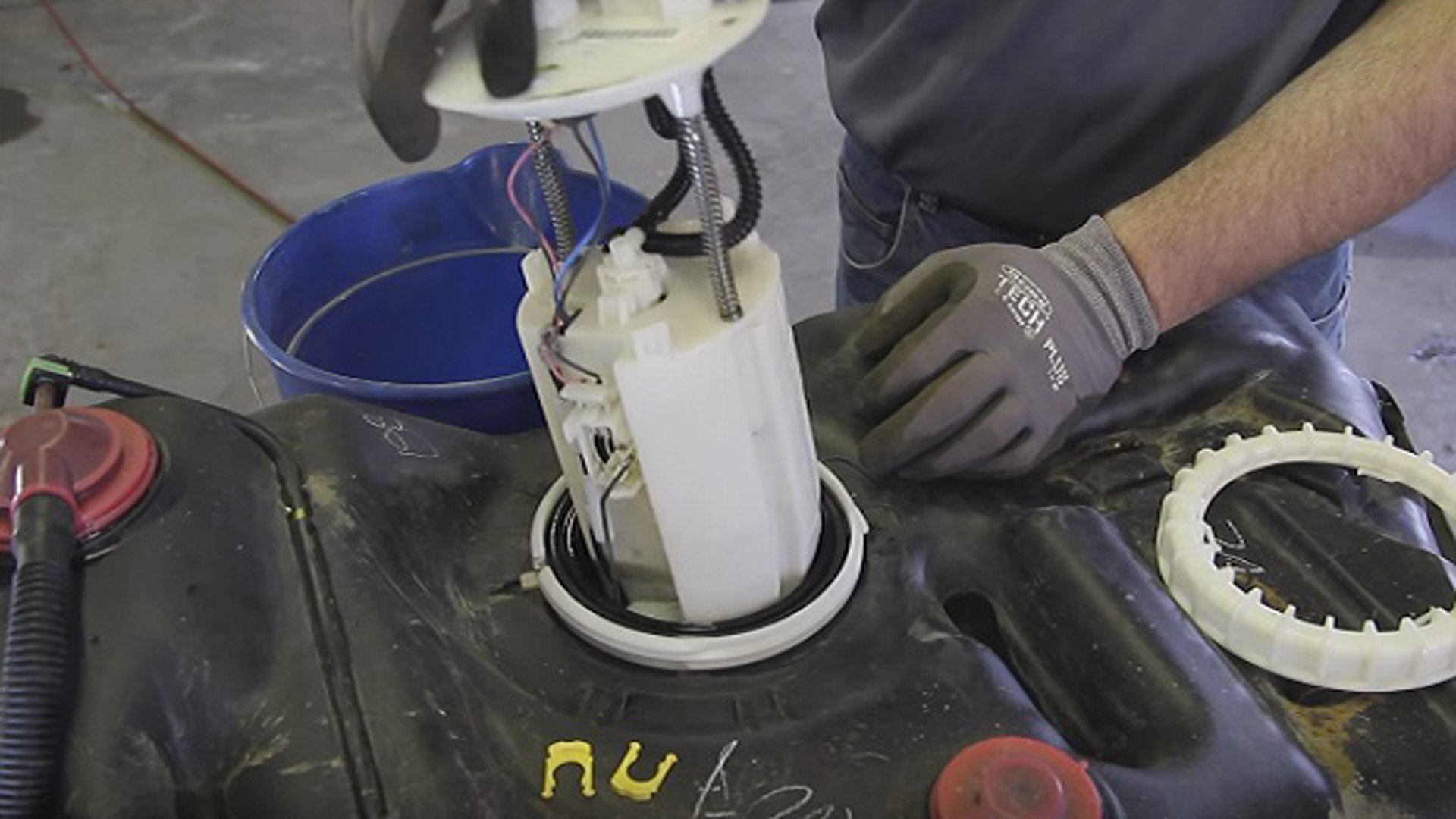 مضخة الوقود