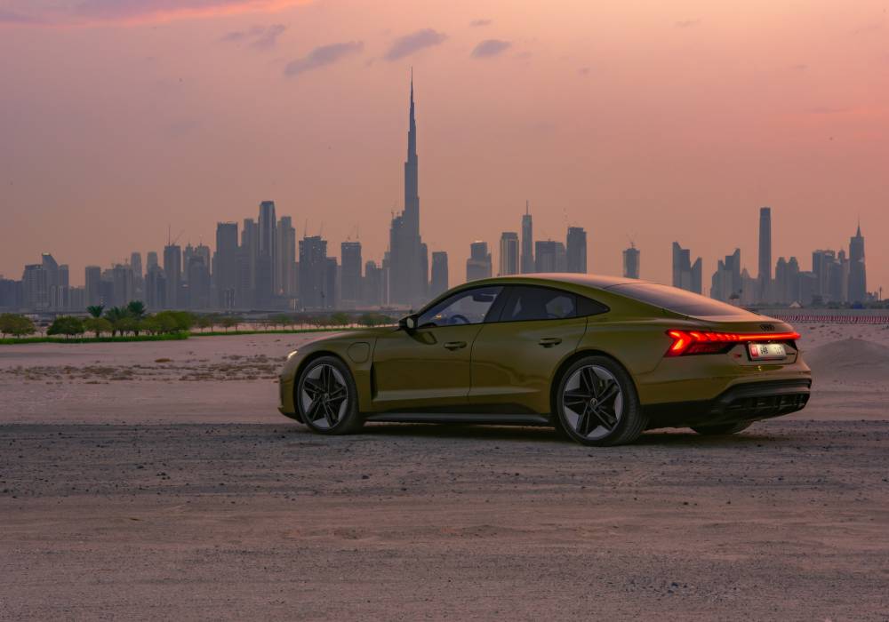 منطقة الشرق الأوسط ترحب بأقوى سيارة من اودي على الاطلاق صورة 2