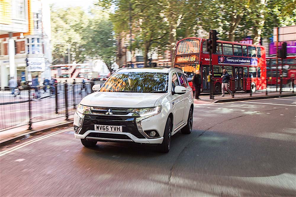 ميتسوبيشي اوتلاندر