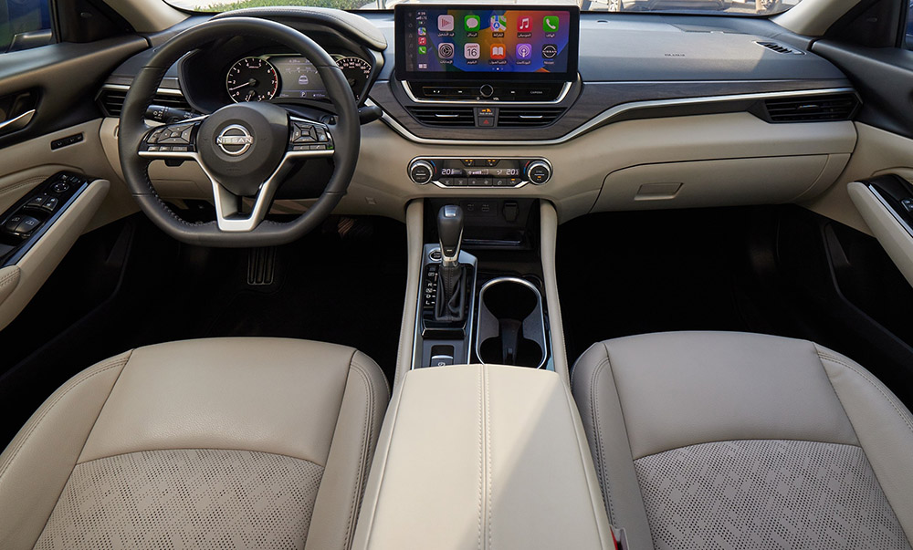 نيسان ألتيما