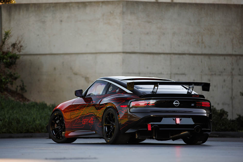 نيسان Z GT4