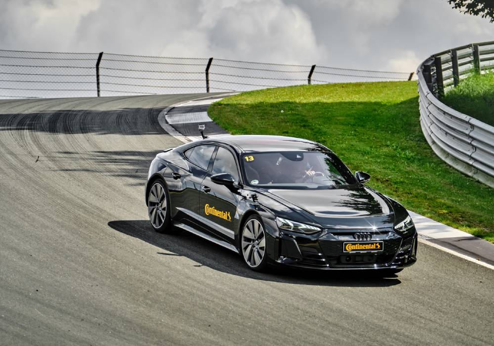 _صورة 3 - SportContact 7 على الحلبة