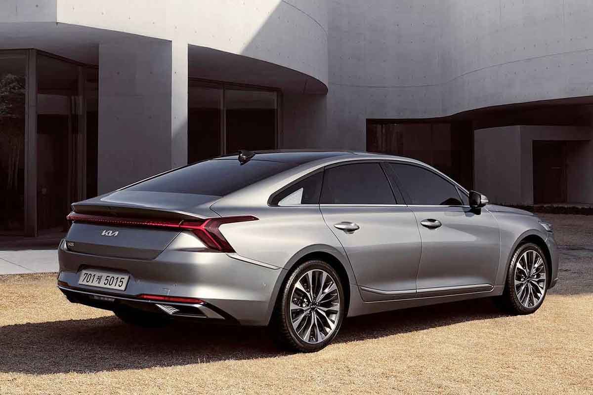 كيا كادينزا