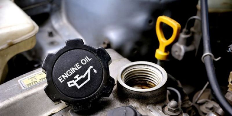 زيت السيارات