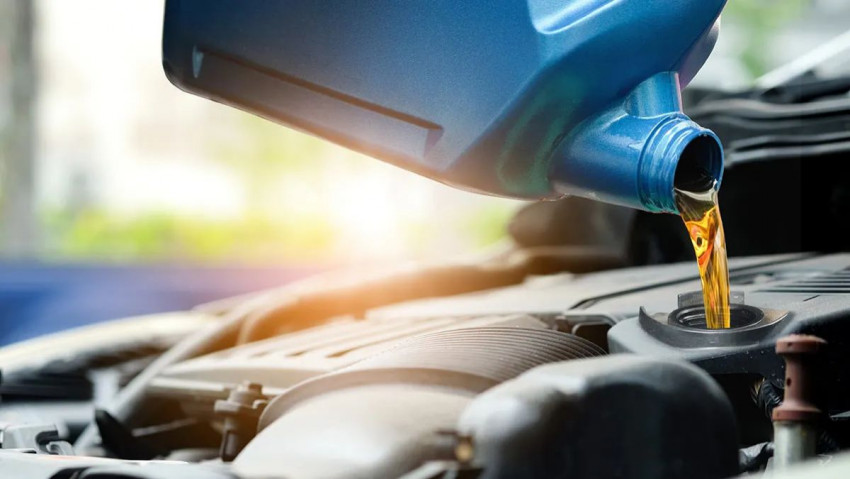 تغيير زيت السيارة