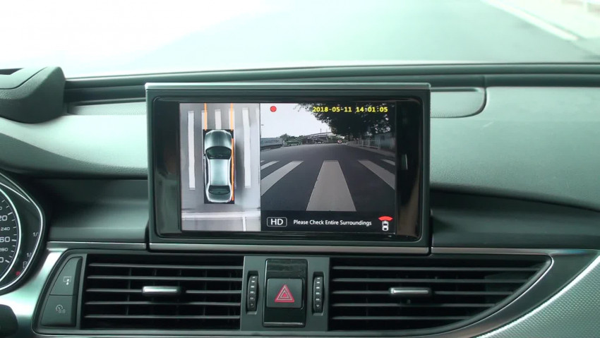 كاميرا السيارة