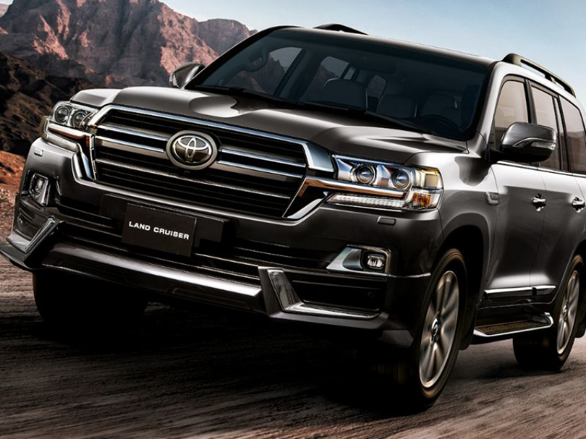 سيارة للبيع في العين