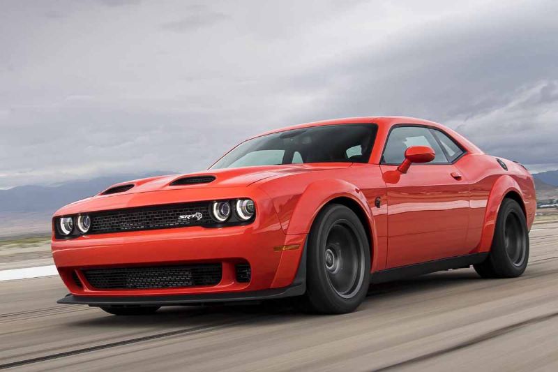 سيارة رياضيه