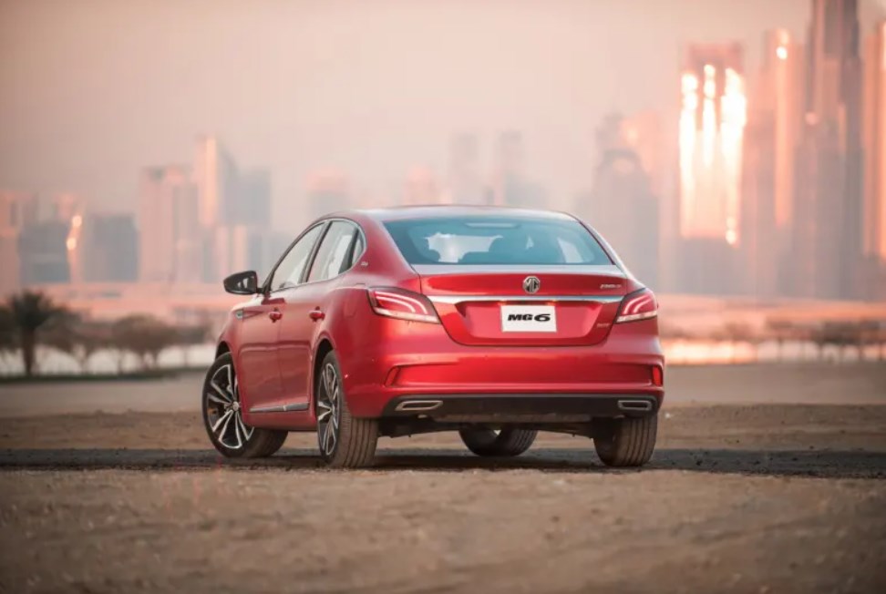 سيارة ام جي 6