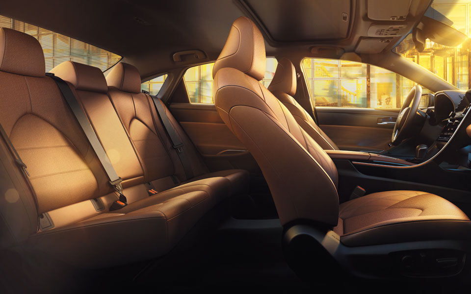 داخلية تويوتا افالون