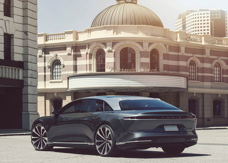 السيارات الكهربائية