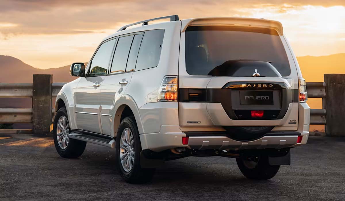 سيارة باجيرو