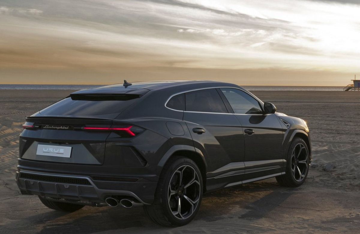 السيارات لمبرجيني