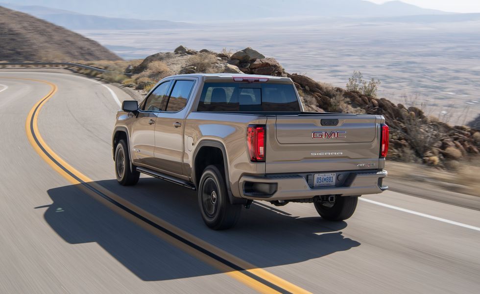 سييرا 2023 من الخلف