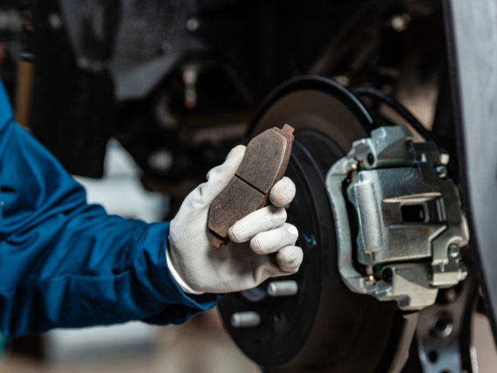 بطانات الفرامل