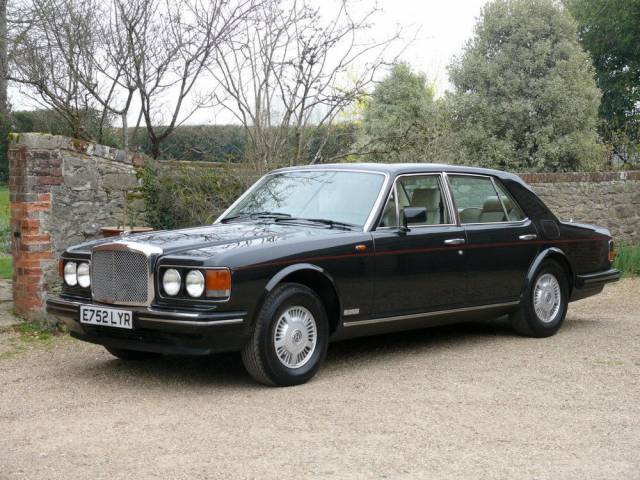 بنتلي مولسان الجيل الأول