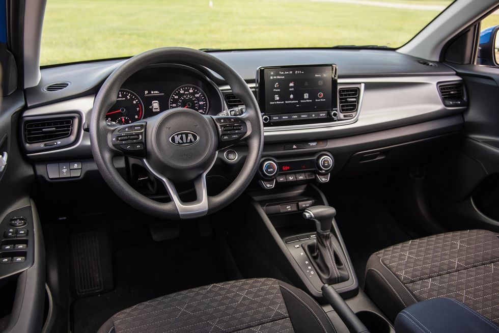 داخلية سيارة كيا ريو