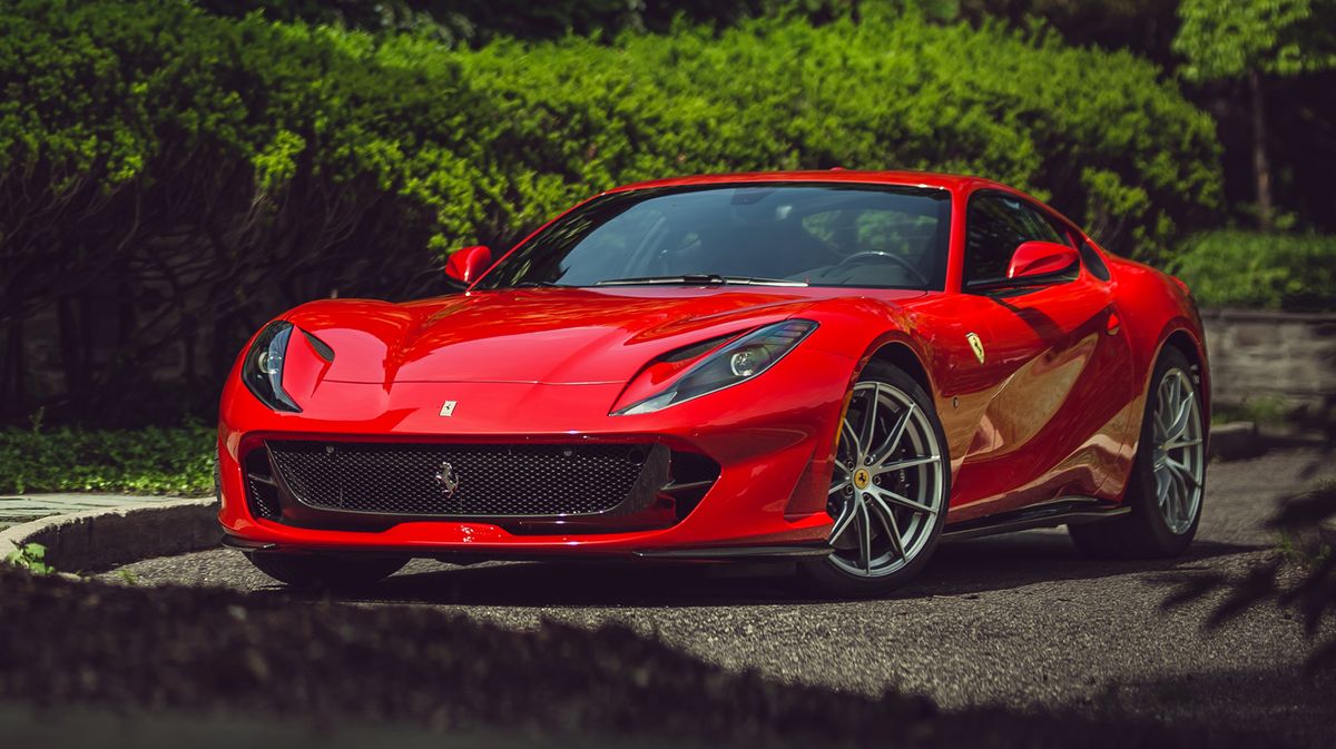 سيارة فيراري 812 سوبرفاست