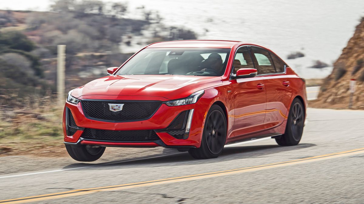 سيارة كاديلاك CT5 